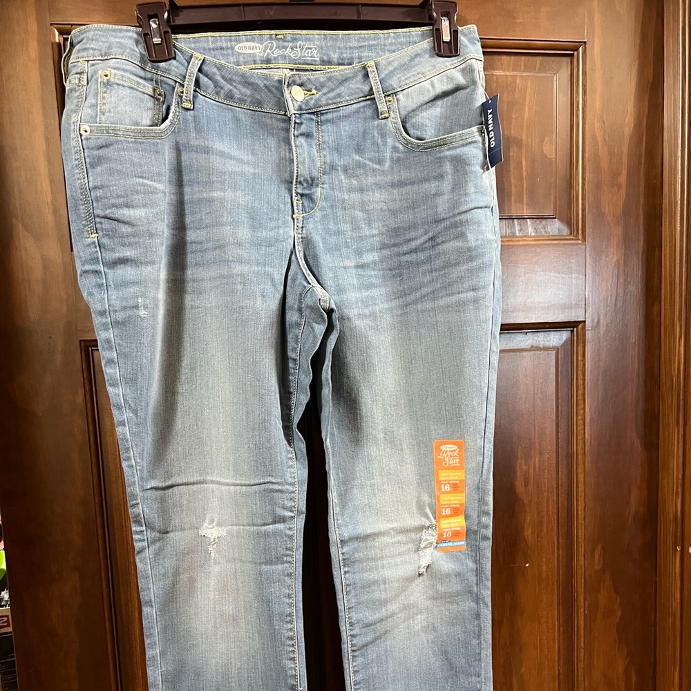 Old Navy Rockstar Women’s Jeans Super Skinny Size 16 New With Tags